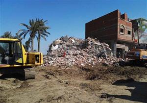 بالصور- إزالة 20 منزلا لإنشاء طريق جديد بطول بحيرة المنزلة