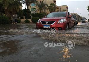 سيارتي تعطلت بسبب الأمطار.. إليك ما يجب فعله بدون ميكانيكي