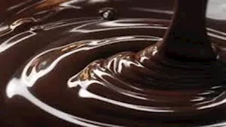 ما الذي يحدث لجسمك عند تناول الشاي مع الشوكولاته؟