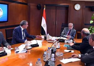 رئيس الوزراء يوجه بتوافر السلع بشكل مستمر في معرض "أهلا رمضان "