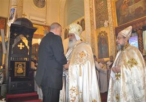 محافظ الجيزة مهنئا الأقباط بعيد القيامة: علاقتنا ستبقى قوية- صور