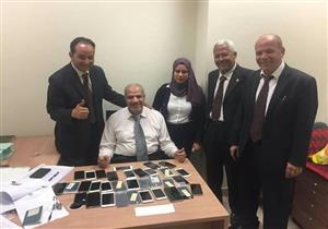 إحباطب تهريب هواتف محمولة مع راكبين بمطار القاهرة​