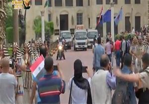 لحظة نقل العجلة الحربية لـ"توت عنخ آمون" إلى المتحف المصري الكبير- فيديو