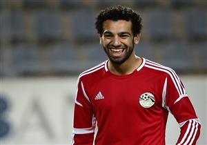 الفنان محمد مجدي يهدي صلاح أغنية "حلمنا" قبل انطلاق كأس العالم - فيديو