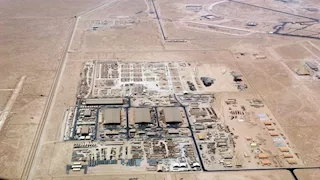 بمشاركة الحرس الثوري والجيش.. إيران تقصف قاعدتين أمريكيتين في الشرق الأوسط