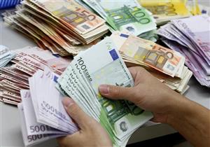  اليورو يتراجع عالميا لأقل مستوى في 19 شهرًا
