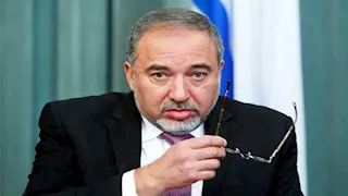 ليبرمان: على إسرائيل الاستعداد لحرب محتملة مع إيران