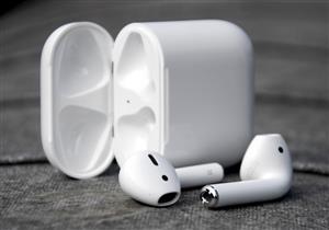 "أبل" تطلق سماعات "AirPods" المقاومة للماء العام المقبل