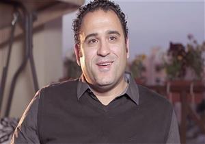 بالفيديو.. أكرم حسني في كواليس "الوصية": "مستمرين بفضل تشجيعكم"