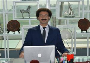 بالفيديو.. علي ربيع يتجول بـ"الاسكوتر" في كواليس "سك على اخواتك"