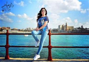 ميرنا وليد بالكاجوال في أحدث جلسة تصوير