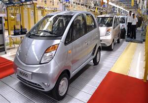 تقارير.. "تاتا موتورز" تحدد مصير السيارة الأرخص في العالم