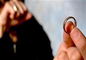 منى تطلب الطلاق: "جوزي حاول اغتصاب طفلتنا وأنا نايمة"