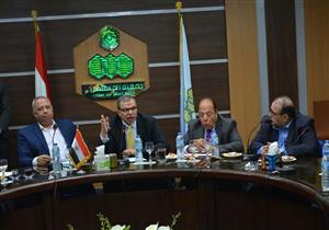 توقيع اتفاقية بصرف علاوة خاصة لـ19 ألفًا و813 عاملًا بالعاشر من رمضان