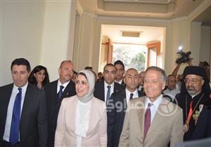 بالصور.. وزيرة الصحة و"ميلانيزي" يفتتحان العيادات الخارجية بالمستشفى الإيطالي