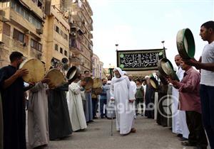 بالصور- بين مسجدين.. "أهل الله" يحتفلون بالعام الهجري الجديد