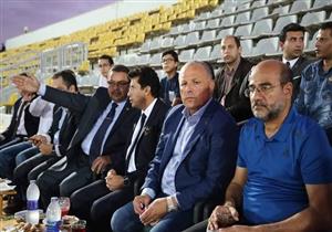 بالصور.. وزير الرياضة في مران المنتخب: أثق في اللاعبين.. ونشكر وزارة الدفاع