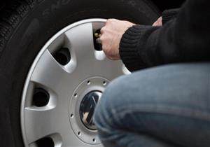 كيف تلاحظ أضرار الإطارات أثناء القيادة؟ 