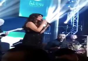 بعد "إلى كل اللي بيحبوني"..إليسا تغني لمرضى السرطان 17 يناير 