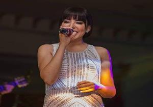  بالصور- ساندي تتألق في حفلها بشرم الشيخ 