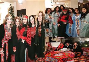 بالزي البدوي.. هكذا احتفلت دنيا عبد العزيز مع أصدقائها بليلة رأس السنة