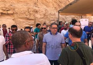 حواس: نبحث عن مقبرة نفرتيتي وزوجة توت عنخ آمون في وادي القرود