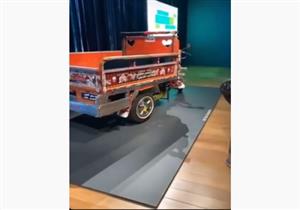 كيف وصل "تروسيكل" مصري من عزبة أبو حشيش إلى متحف بـ"مارسيليا"؟ ( فيديو )