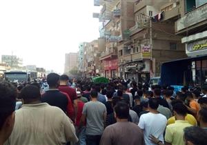دافع عن فتاة فقتله المتحرش.. أهالي المنوفية يشيعون جنازة محمود البنا-صور