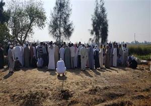 بعد ٧ شهور من الوفاة.. البحيرة تشيع جنازة أحد ضحايا حادث الطائرة الإثيوبية