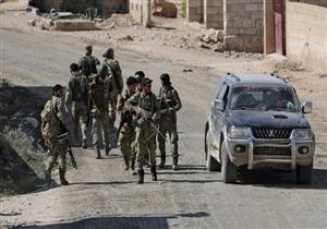 احتدام المعارك بالمنطقة الحدودية في شمال سوريا وسط نزوح الآلاف