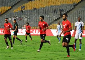 بالفيديو.. حمدي فتحي يقص شريط أهدافه بقميص منتخب مصر