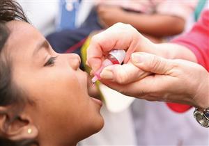 لماذا يحتفل العالم اليوم بمرض شلل الأطفال؟.. إليك أعراضه