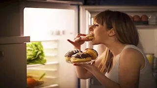 ماذا يحدث لجسمك عندما تتوقف عن تناول العشاء لمدة شهر؟