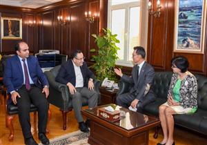 محافظ الإسكندرية للسفير الكوري: نعمل على تطوير 3 مصانع لتدوير القمامة - صور