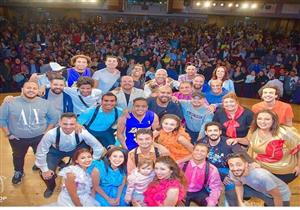 محمد أنور يوجه الشكر للجمهور في آخر ليلة عرض لـ "مسرح مصر"