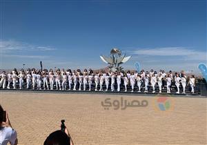 بالصور.. ملكات جمال الكون يتجولن في شوارع شرم الشيخ 