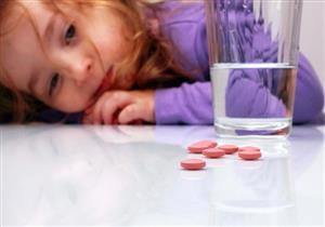 انتبه.. تناول أطفالك المضادات الحيوية يؤدي لمشكلات صحية خطيرة