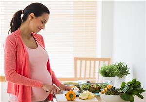 ضروري للحامل ويمنع تشوهات الجنين.. 9 مصادر طبيعية لحمض الفوليك