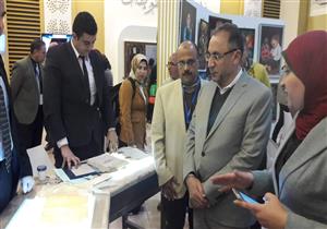   رئيس مجمع البحوث الإسلامية يتفقد جناح الأزهر بمعرض الكتاب