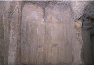 "شيشة وحفريات قديمة"| فيديو لمقبرة أثرية أسفل منزل بنزلة السمان