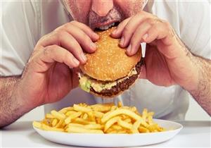  لهذا السبب لا نشعر بالشبع بعد تناول الوجبات السريعة