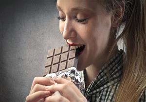  تناول الشوكولاتة يحافظ على السمع