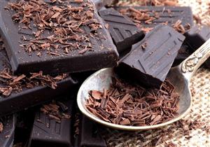 الشوكولاتة الداكنة تعالج هذه المشكلات لمتوسطي العمر.. هل تعاني منها؟