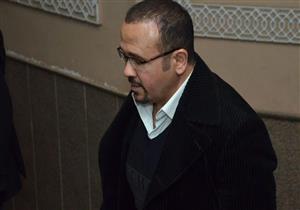 اليوم.. هشام عباس يتلقى العزاء في والدته