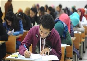  "جهاز حديث للغش".. ننشر تقرير "التعليم" بشأن امتحان الانجليزي للثانوية العامة