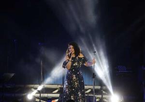 بالصور- نسمة محجوب تغني "يا محروسة" و"الحب المستحيل" في الأوبرا