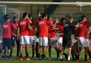 هروب صلاح من "صلّح" في حضور حجازي "المُقنَّع" على هامش استعداد المنتخب للكونغو