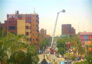 بالصور - تجربة حية لسيارة إطفاء تكلفتها 25 مليون جنيه في الوادي الجديد