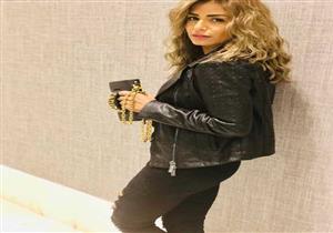 بالأسود| منة فضالي أنيقة في أحدث جلسة تصوير