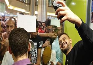 فيديو وصور| رامز جلال مع جمهور سبع البرمبة: "أفديه بعمري وبرضه قليل"